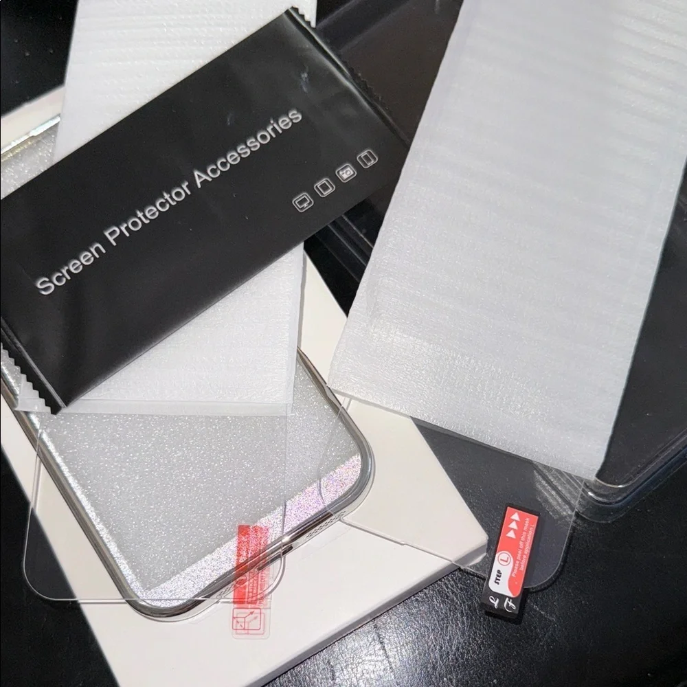 Sparkling Silver Phone Case for iPhone 16